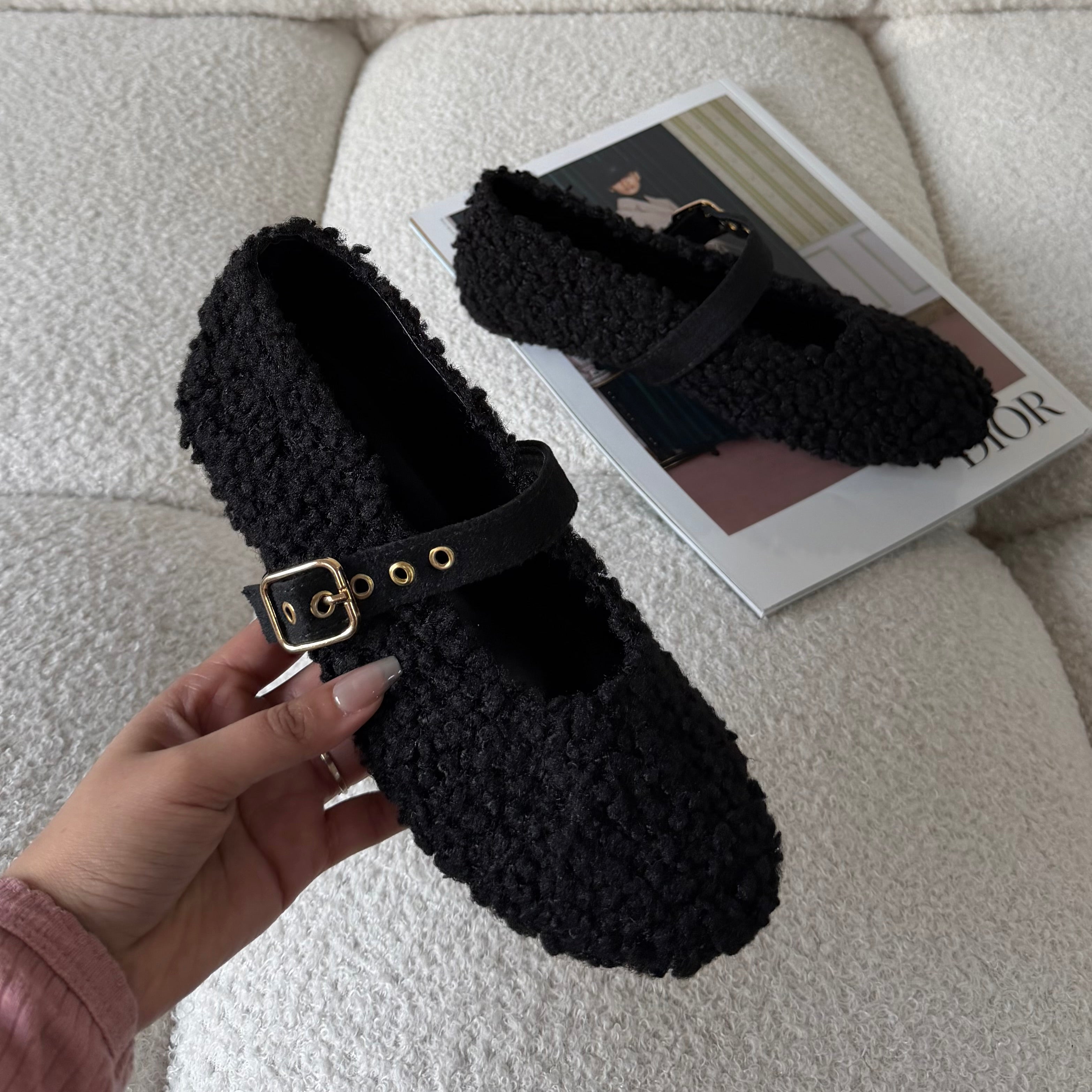 BLACK TEDDY BALLET FLATS
