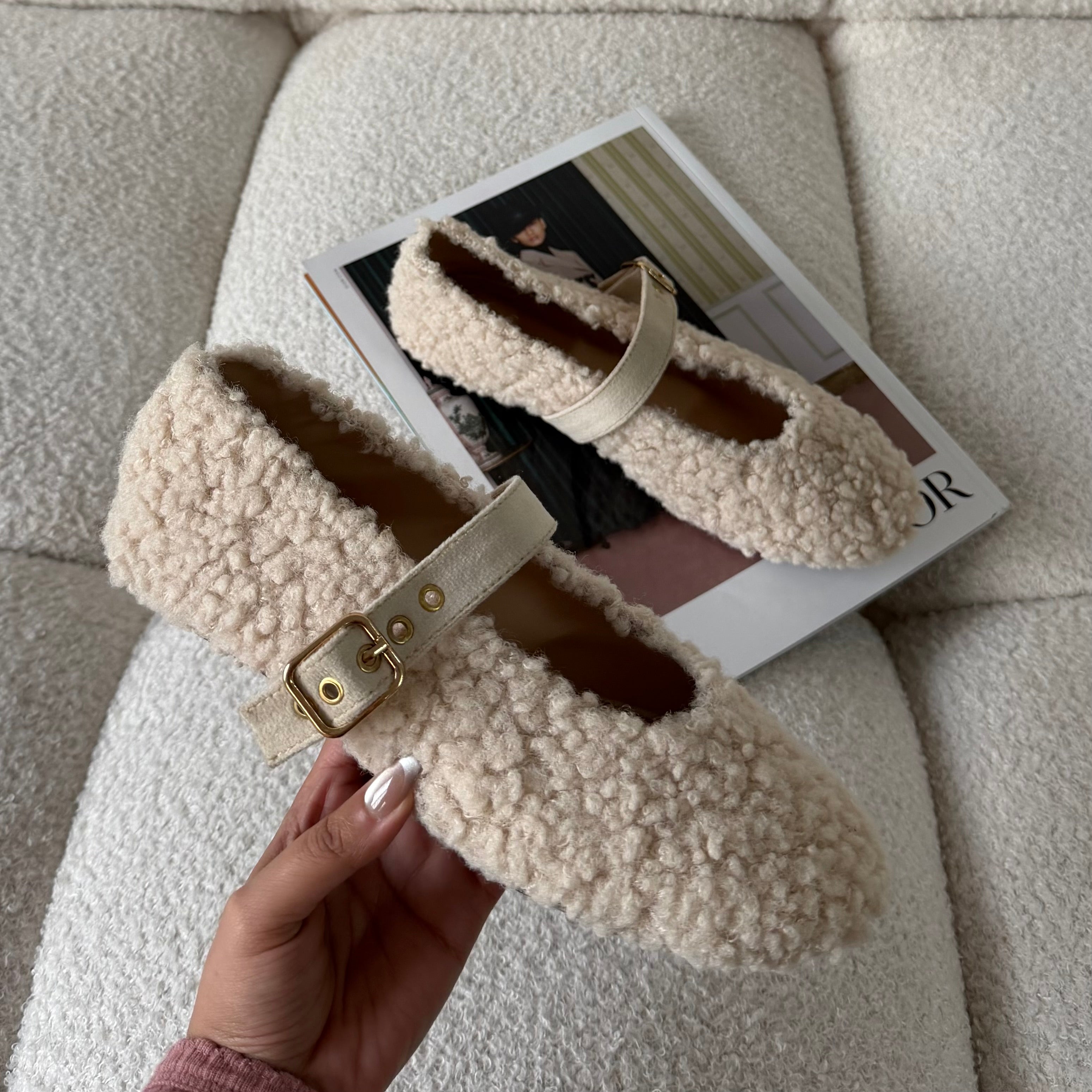 CREAM TEDDY BALLET FLATS