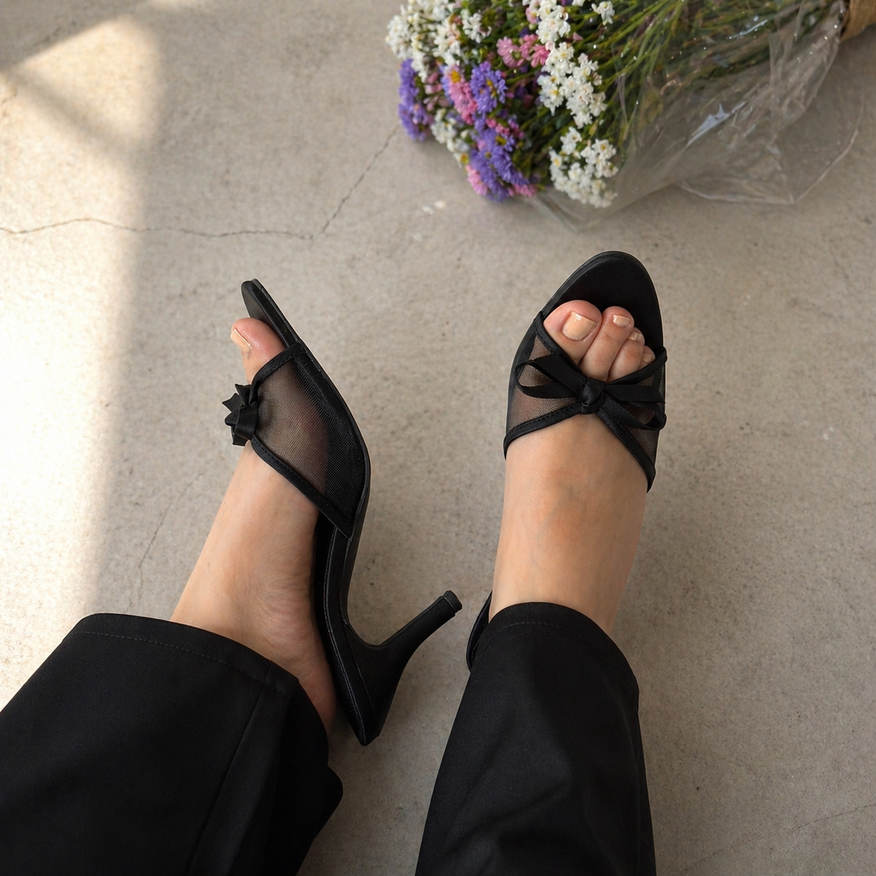 Black kitten heels