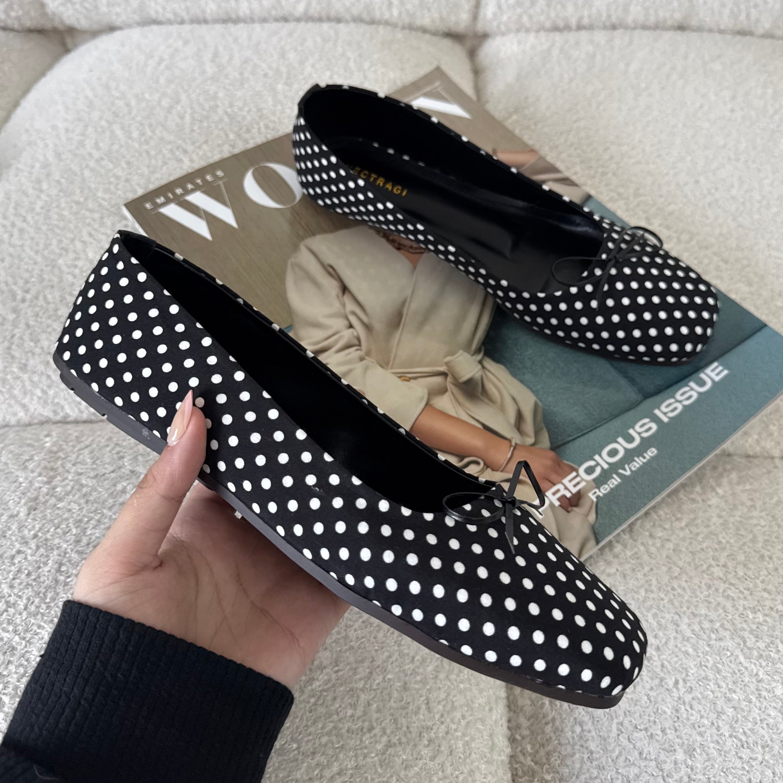 Black polka flats