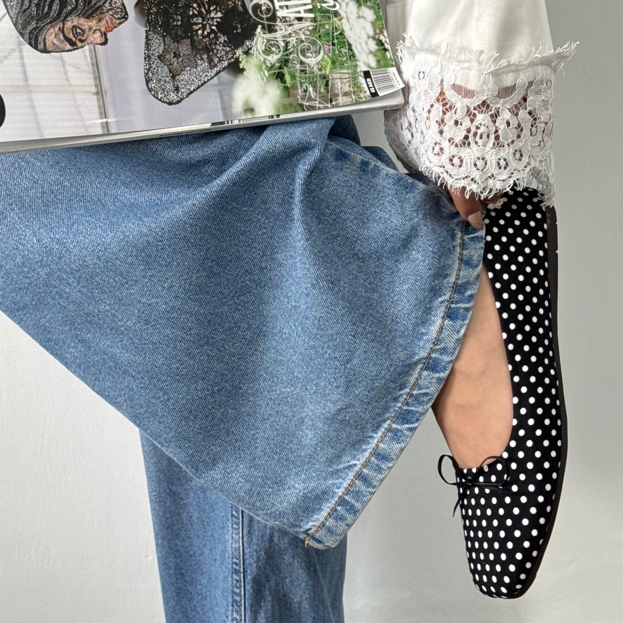 Black polka flats