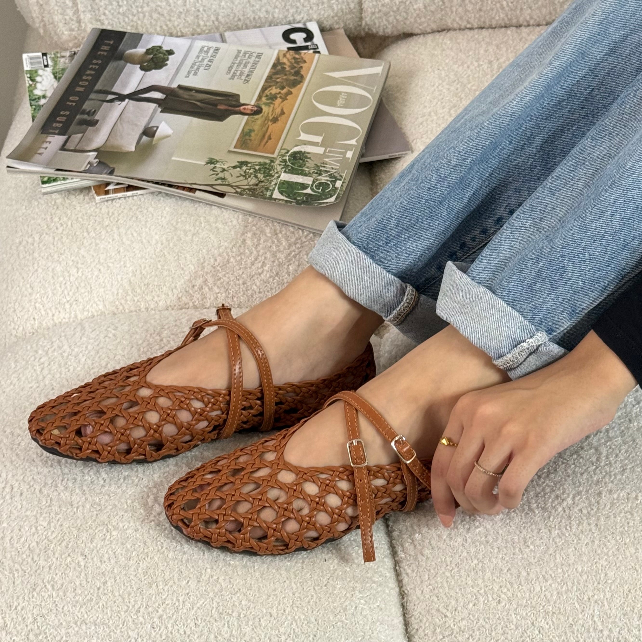 BROWN WOVEN FLATS