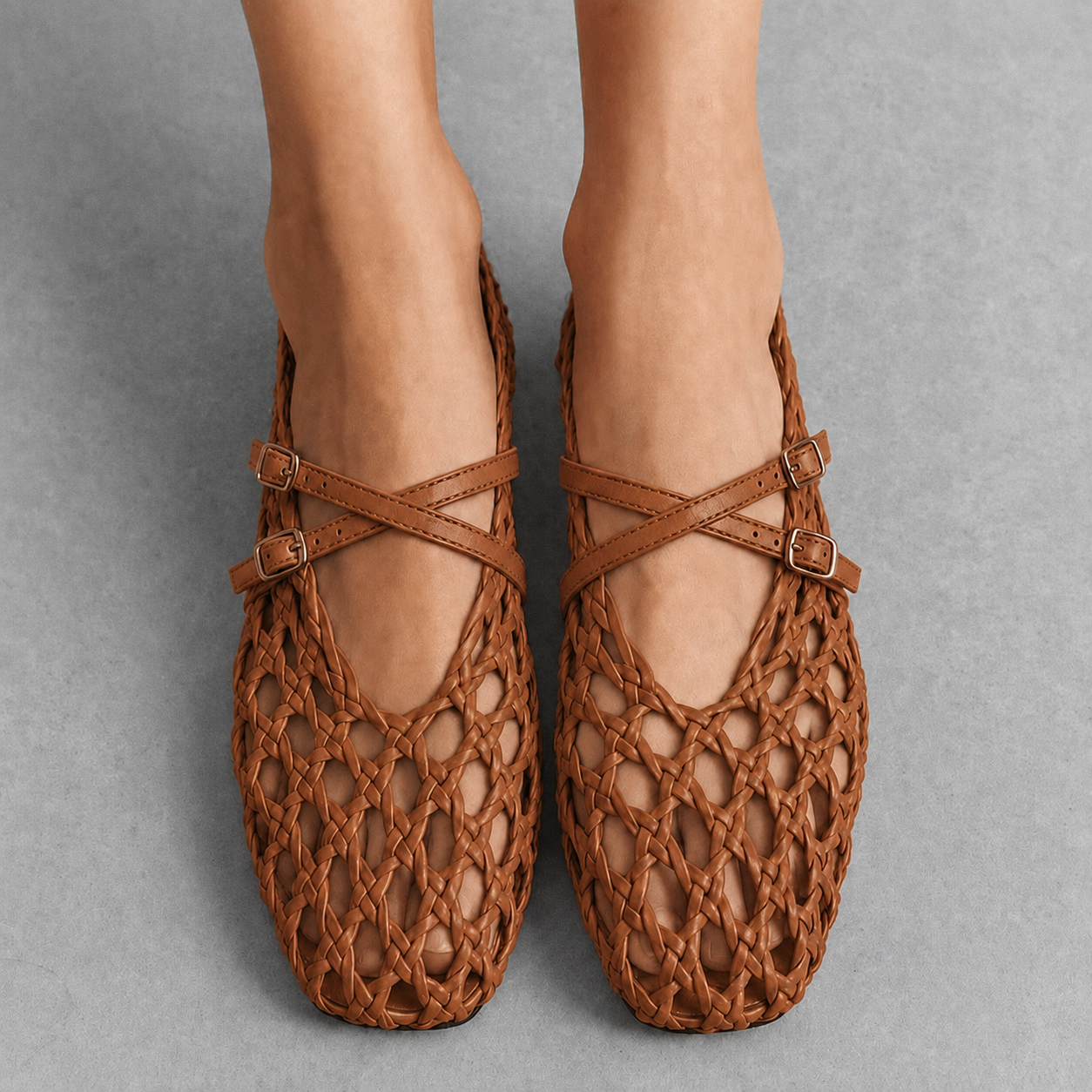 BROWN WOVEN FLATS