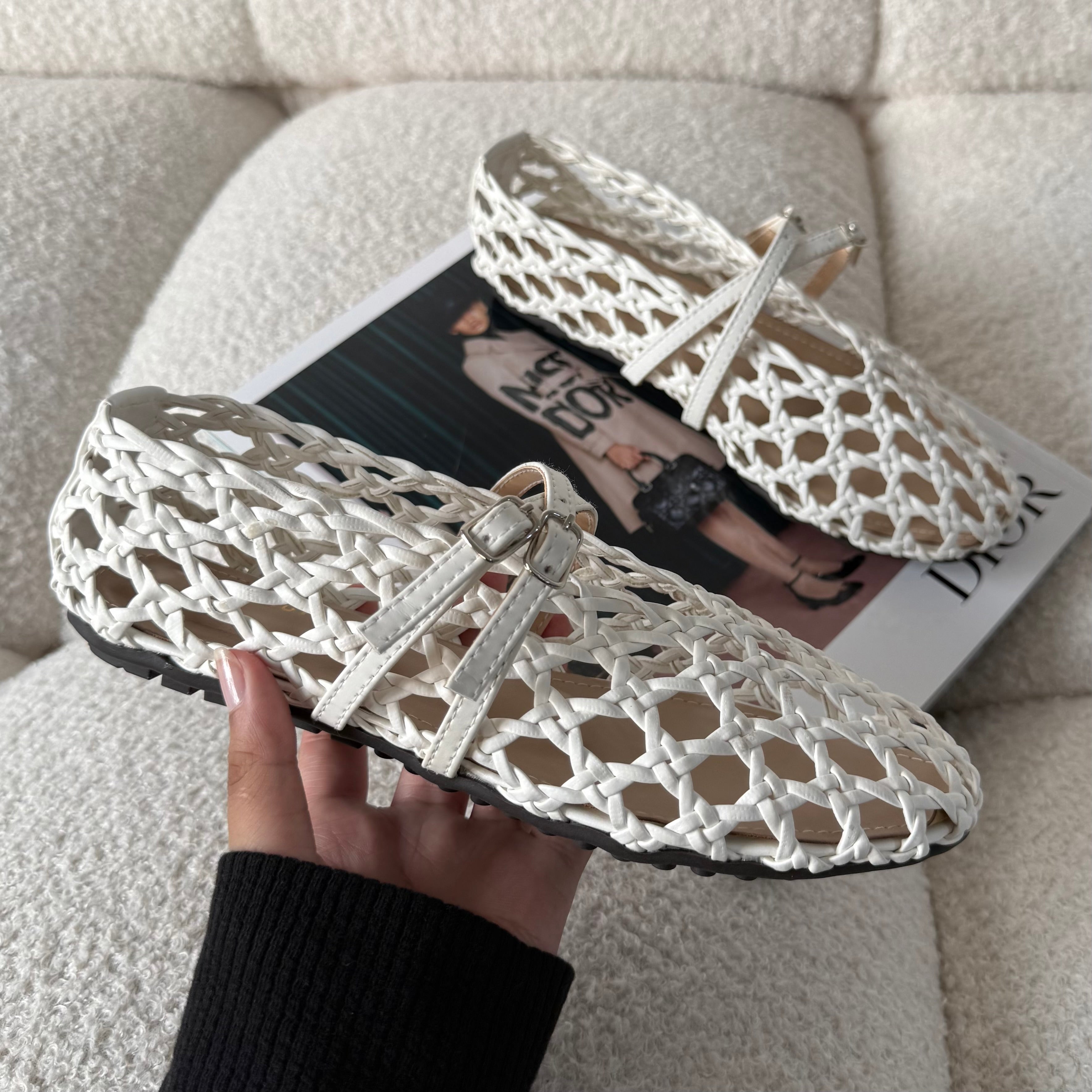 WHITE WOVEN FLATS