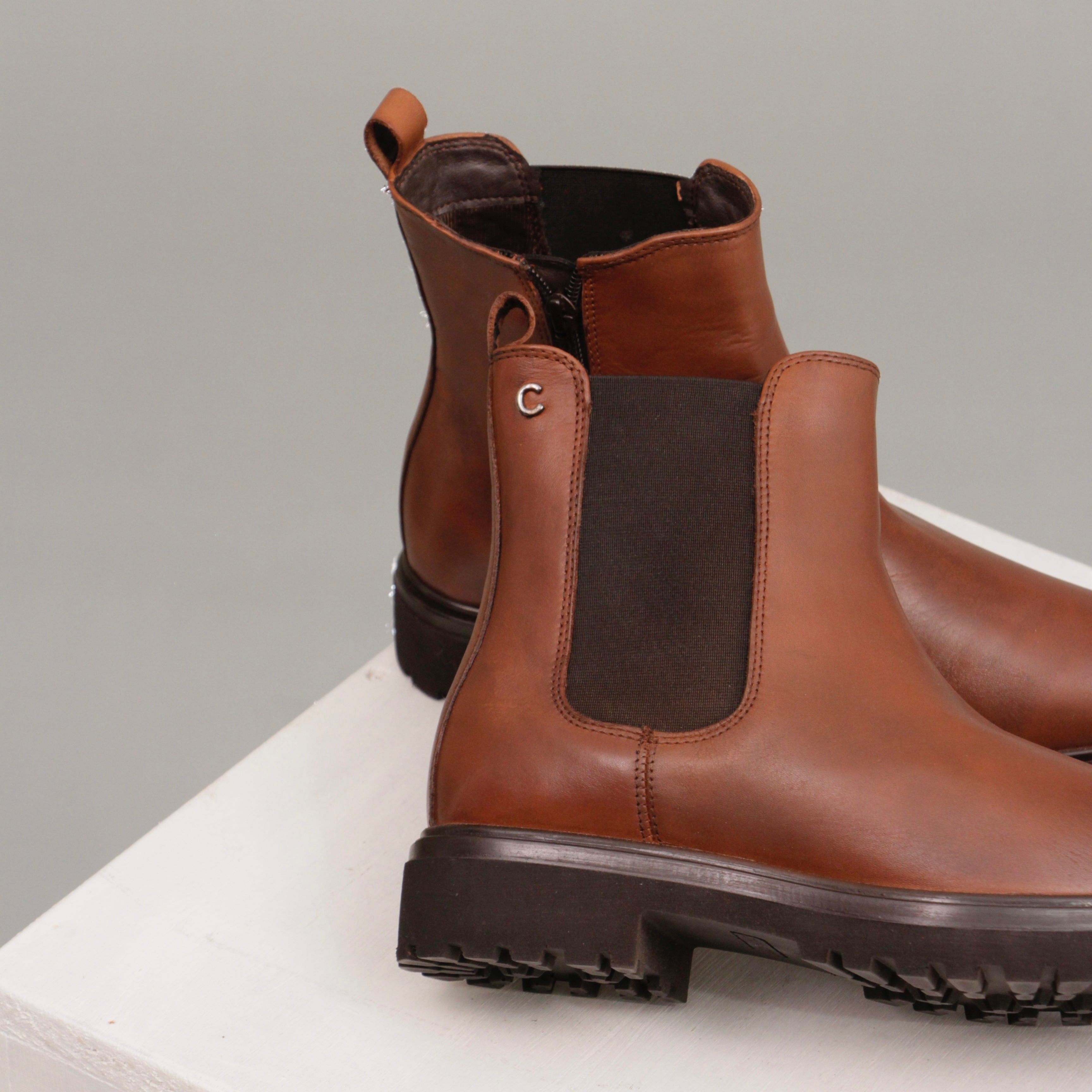 Dark tawny brown zipper chelsea boots