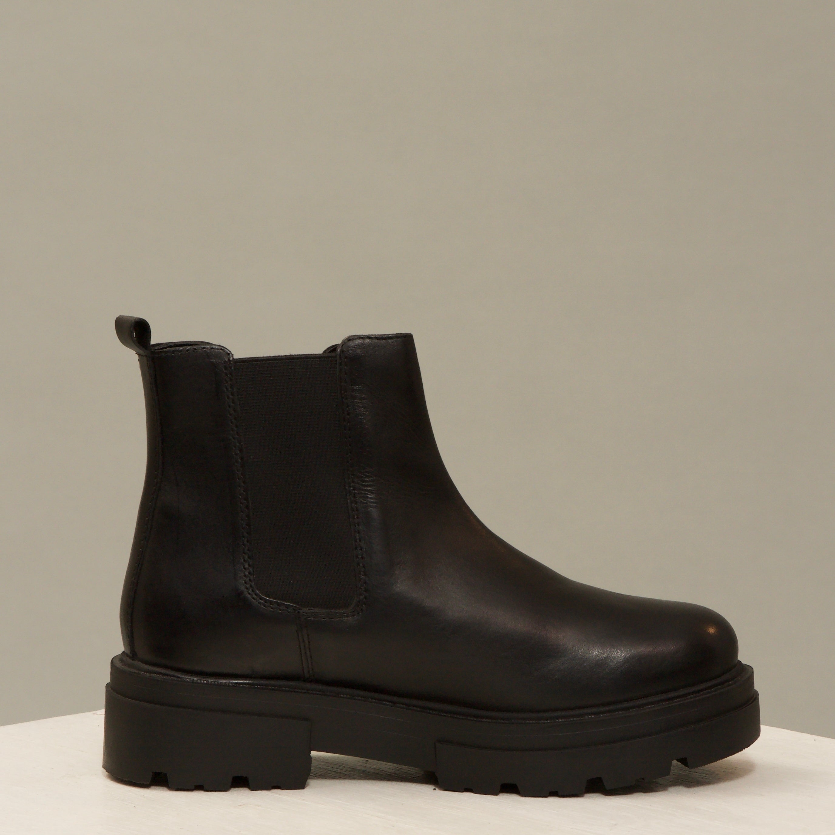 Cyber chunk chelsea boots – Vectragi