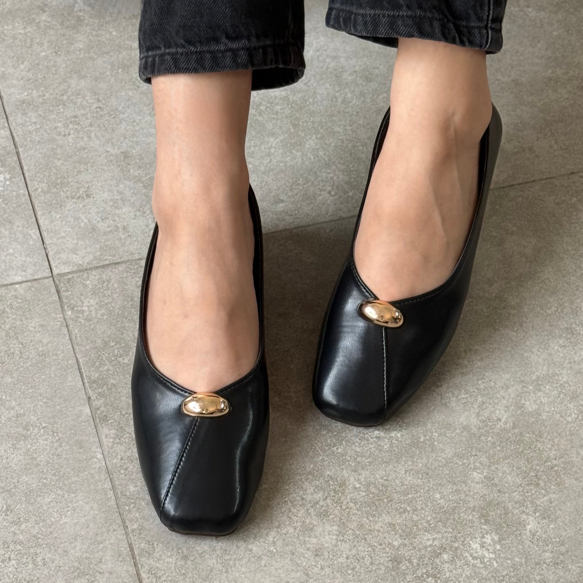 black square toe flats