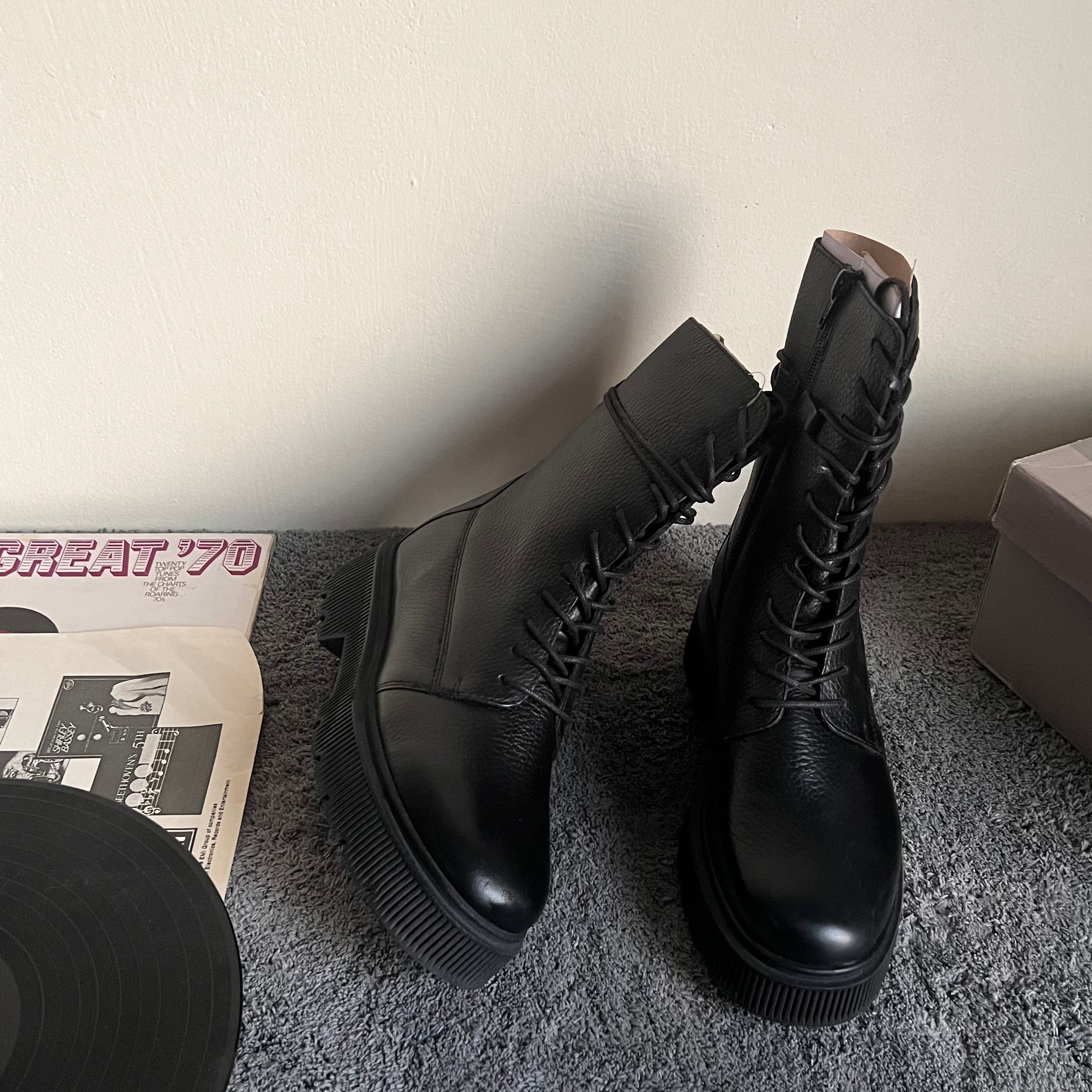 Trendsetter black combat boots