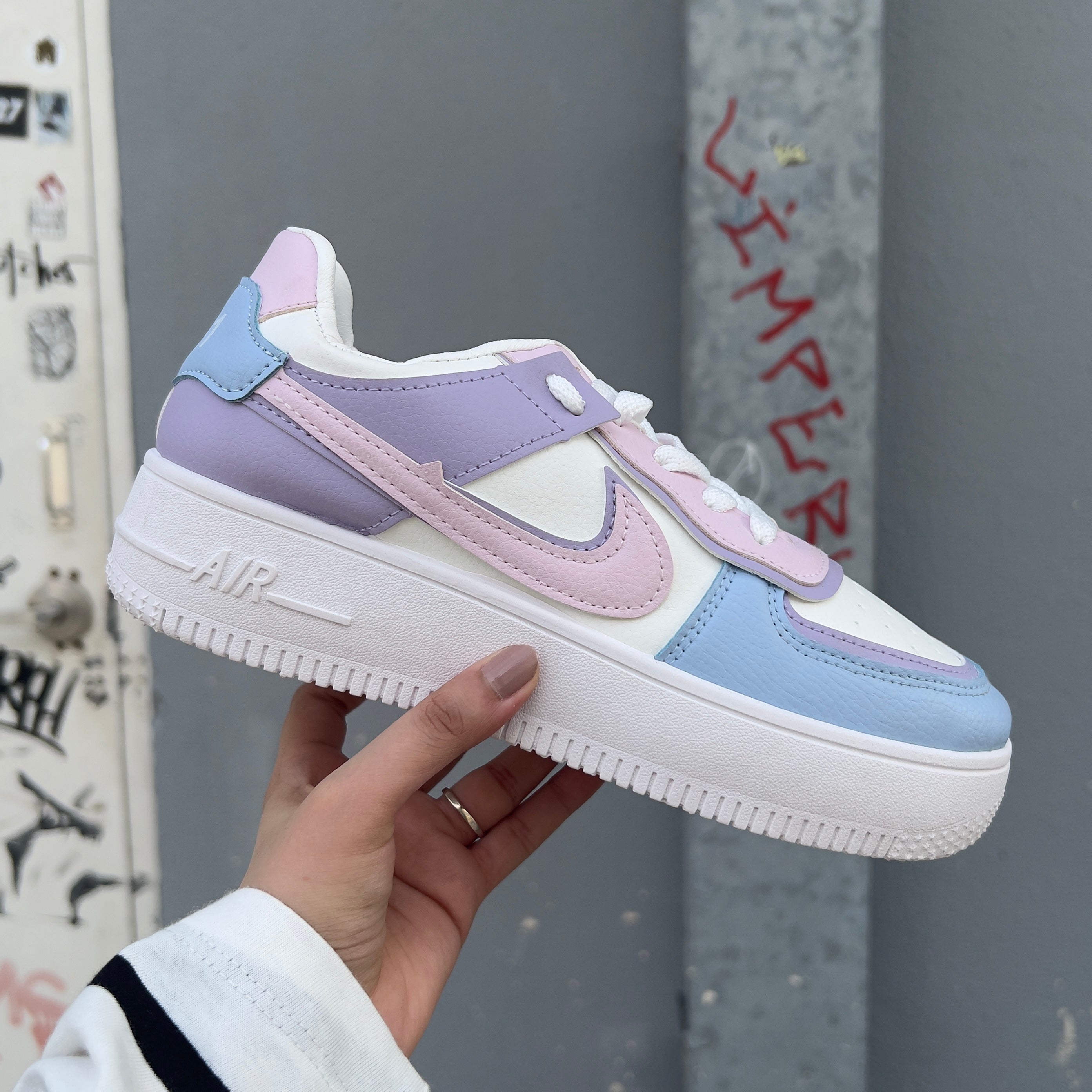 Bubble-gum chunky sneakers