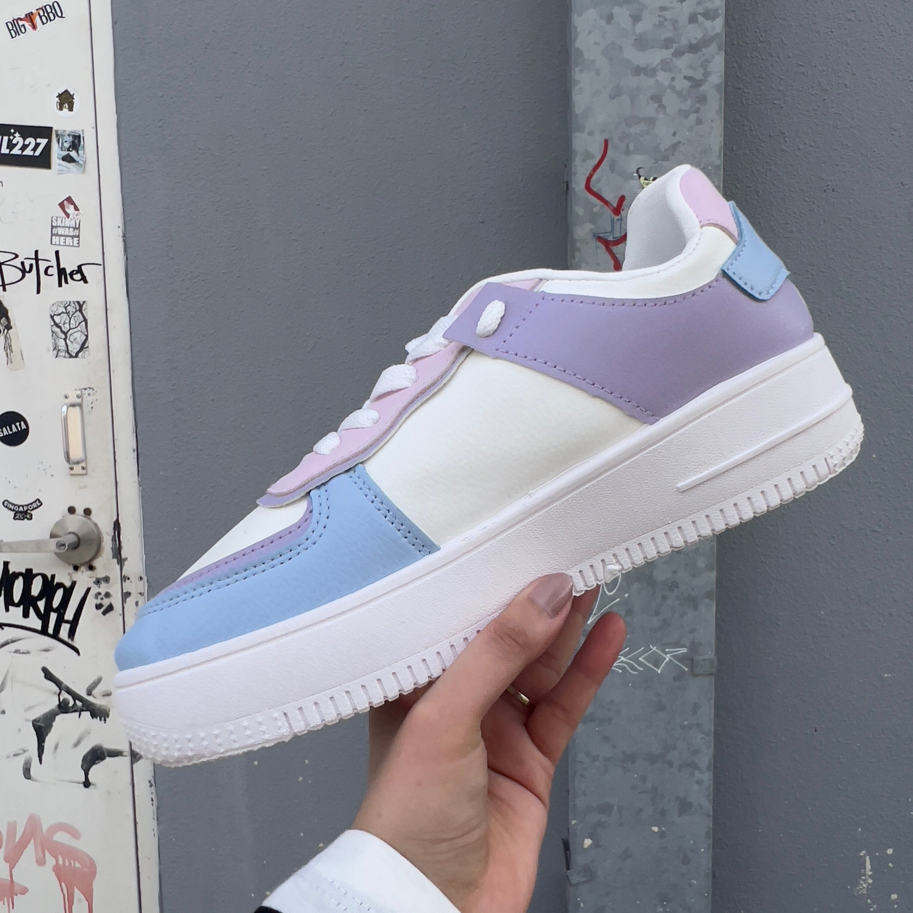 Bubble-gum chunky sneakers