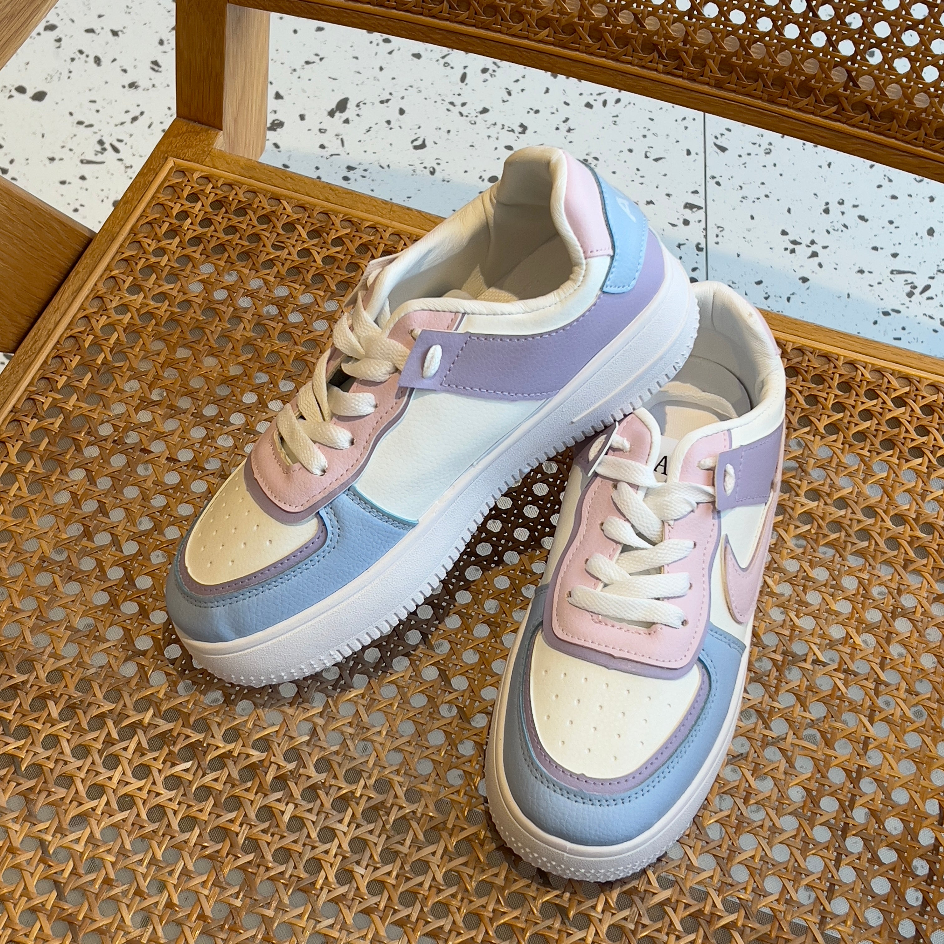 Bubble-gum chunky sneakers